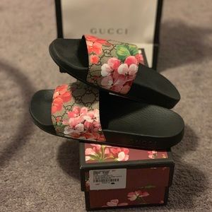 Brand new women’s Gucci slides